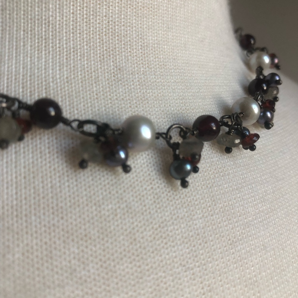 Baroni pearl & garnet necklace